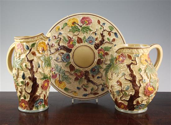 H. J. Wood Indian Tree pattern dish and two jugs, 20.5cm - 30.5cm